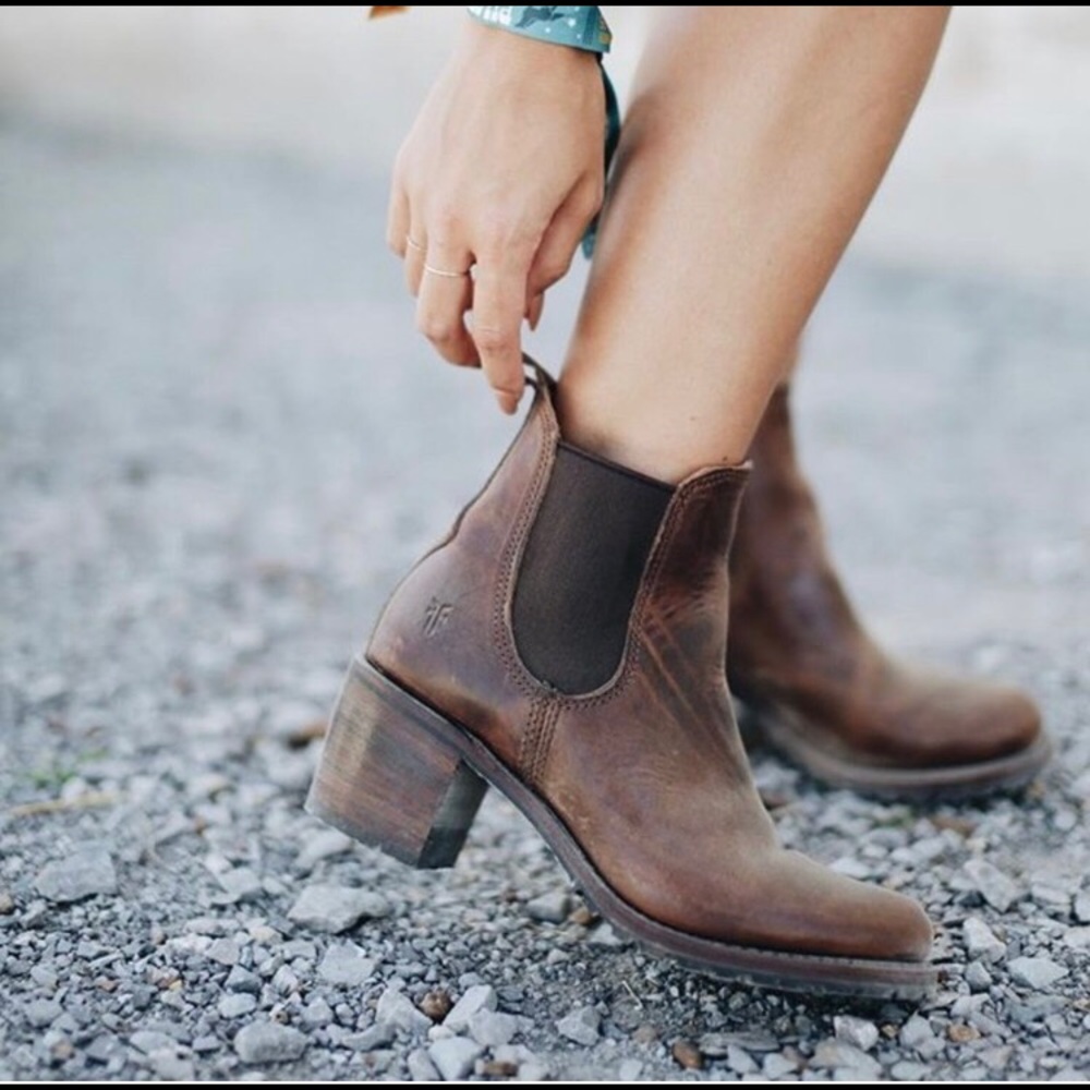 Frye Sabrina boots